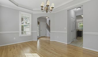 1748 Town Home Dr, Apex, NC 27502