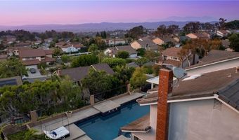6691 E Smokewood Cir, Anaheim, CA 92807