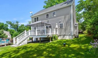 34 Amesbury Ave, Amesbury, MA 01913