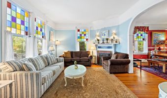 109 CENTRE St, Beach Haven, NJ 08008