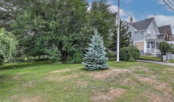 40 Brightridge Ave, East Providence, RI 02914