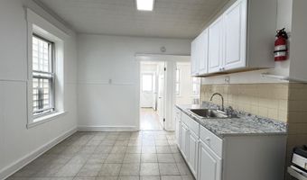 40 W 17TH St 3, Bayonne, NJ 07002