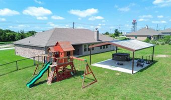 7211 Veal Station Rd, Weatherford, TX 76085