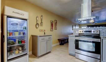 5820 43RD Ter N 1406, St. Petersburg, FL 33709