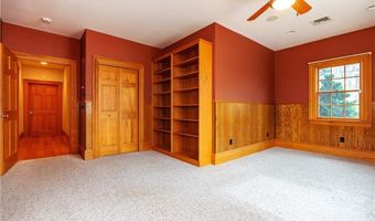 208 Tourtellot Hill Rd, Glocester, RI 02814