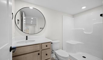 5517 Greene St, Ames, IA 50014