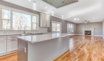 472 Muller Ave, Bayville, NJ 08721