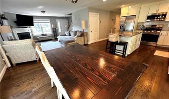 37 Iroquois Rd, Cumberland, RI 02864