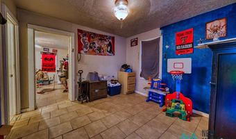 1403 A W Fox St, Carlsbad, NM 88220