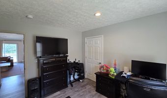 653 Sullivan Rd, Beaver, WV 25813