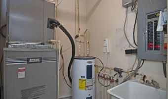 1931 Alta Dr, Alderson, WV 24910