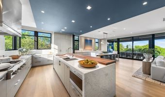 5499 Dune Dr, Avalon, NJ 08202