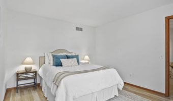17 Springfield Ct, Madison, WI 53719