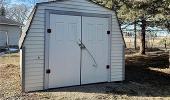 236 Wilson St, Alden, MN 56009