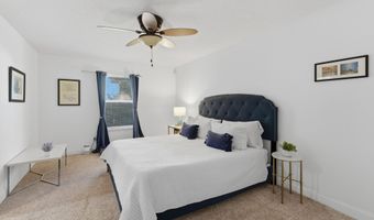 128 SEMINOLE Rd 11, Atlantic Beach, FL 32233