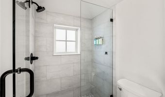 14 Robinson St, Narragansett, RI 02882