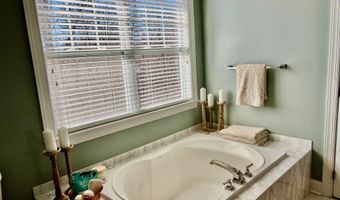 20 Great Hill Dr 20, Bethel, CT 06801