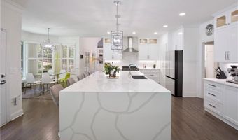 265 Oakhurst Leaf Dr, Alpharetta, GA 30004