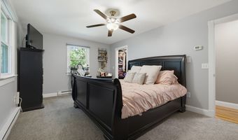 18 Vale Rd, Brookfield, CT 06804