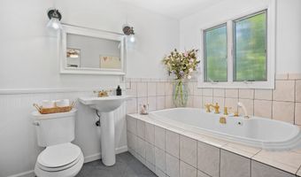 200 Meadow St, Branford, CT 06405