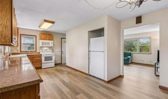 868 Oakwood Dr, Anoka, MN 55303