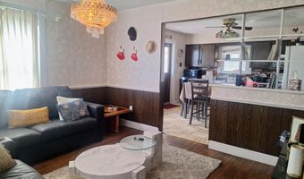 25 Eighth St, Auburn, ME 04210