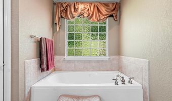 2314 Peeler Bend Rd, Benton, AR 72019