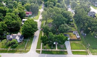 111 E 2nd St, Adrian, MO 64720