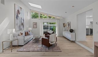 12 Kenmore Way, Lincoln, RI 02865