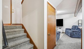 107 10th Ave SW, Altoona, IA 50009