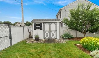32 Waterman Ave, Johnston, RI 02919