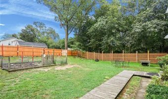 44 River St, Cranston, RI 02905