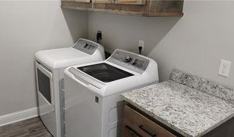 710 Harbison St, Bentonville, AR 72713