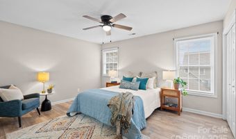 94 Rotunda Cir, Asheville, NC 28806