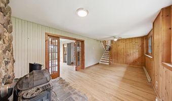 3 Lew May Dr, Andover, NJ 07860
