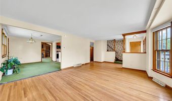 27 Lynn Lea St, Amherst, NY 14221