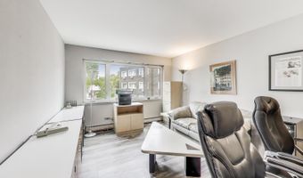 2700 E Bel Aire Dr 202, Arlington Heights, IL 60004