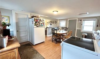302 State St, Bristol, RI 02809