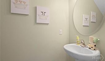 1447 Arnold Dr SE, Allenhurst, GA 31301