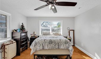 1012 CENTER St, Arabi, LA 70032