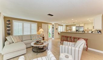 136 CRESCENT Dr, Anna Maria, FL 34216