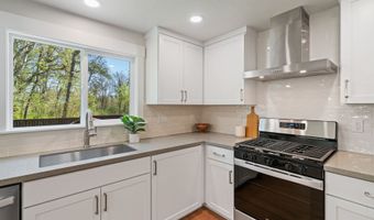 11615 SW SETTLER Way, Beaverton, OR 97008