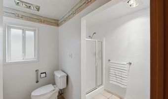 835 12TH St, Bandon, OR 97411