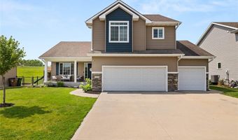 1444 Marina Cove Dr, Polk City, IA 50226