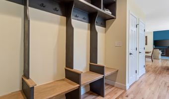 91 Seaverns Bridge Rd, Amherst, NH 03031