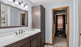 8634 NE 27th Ave, Altoona, IA 50009
