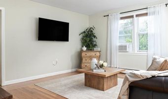 83 Vincent Ave, North Providence, RI 02904