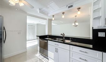 3552 Magellan Cir 122, Aventura, FL 33180