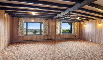 826 SKYLINE Dr, Cheyenne, WY 82009