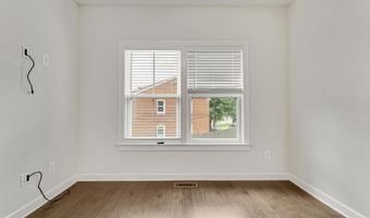 5701 11TH St N 2, Arlington, VA 22205